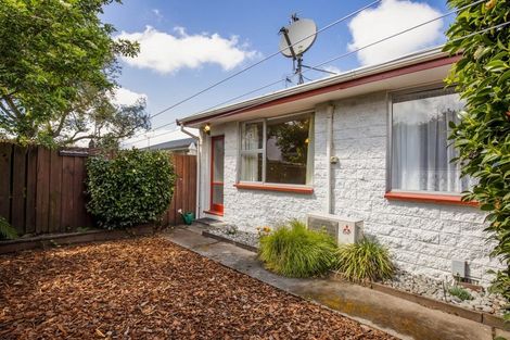Photo of property in 3/5 Division Street, Riccarton, Christchurch, 8041