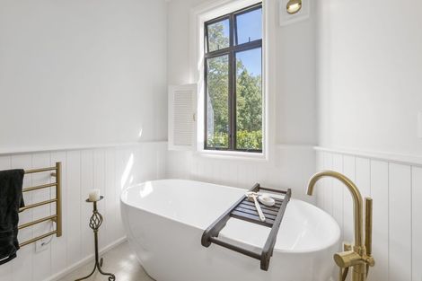 Photo of property in 221 Awai Road, Tarurutangi, New Plymouth, 4372