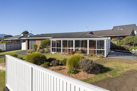 Photo of property in 2a Trinity Place, Paraparaumu Beach, Paraparaumu, 5032