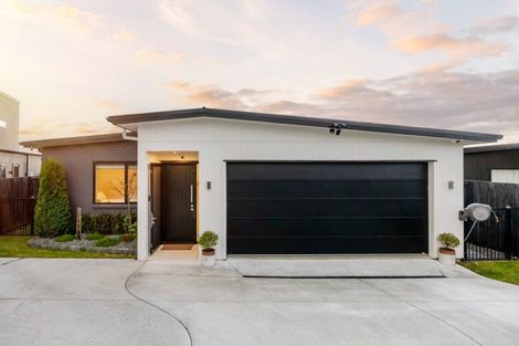 Photo of property in 18 Te Tiireke Drive, Glenview, Hamilton, 3206