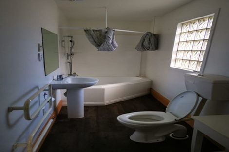 Photo of property in 15 Manning Place, Woolston, Christchurch, 8023