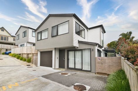 Photo of property in 152b Luckens Road, West Harbour, Auckland, 0618