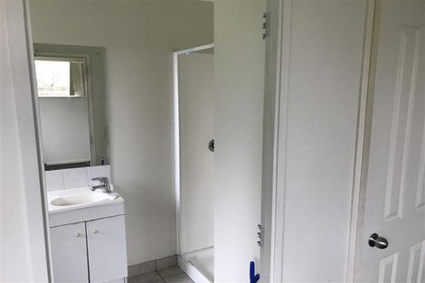 Photo of property in 25 Loughinisland Place, Weymouth, Auckland, 2103