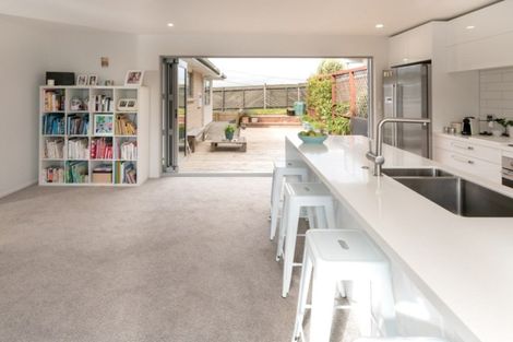 Photo of property in 1 Twomey Grove, Houghton Bay, Wellington, 6023