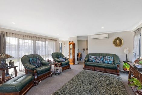 Photo of property in 3 Wescombe Grove, Feilding, 4702