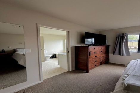 Photo of property in 1a Arataki Road, Havelock North, 4130