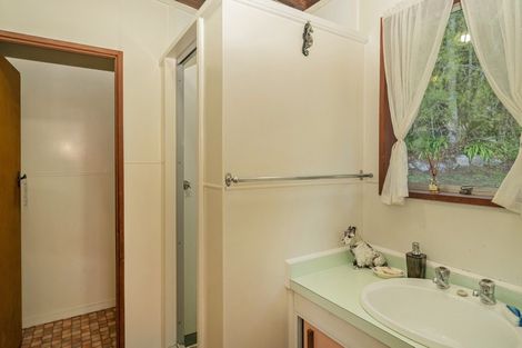 Photo of property in 15 Haddon Crescent, Whitianga, 3510