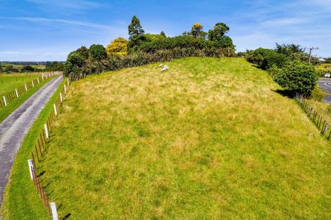 Photo of property in 568 South Road, Omata, New Plymouth, 4374