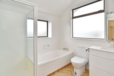 Photo of property in 4 Whitmore Street, Edgeware, Christchurch, 8013