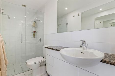 Photo of property in 8 Glandovey Road, Fendalton, Christchurch, 8052