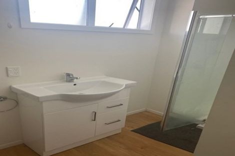 Photo of property in 4 Eatwell Avenue, Paraparaumu Beach, Paraparaumu, 5032