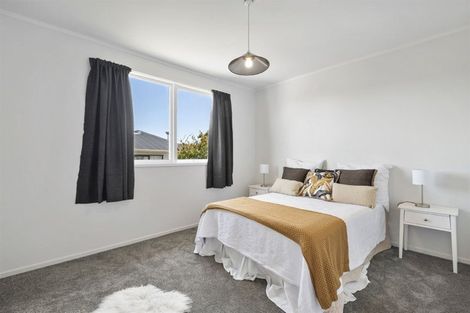 Photo of property in 7 Simon Ellice Drive, Bayview, Auckland, 0629