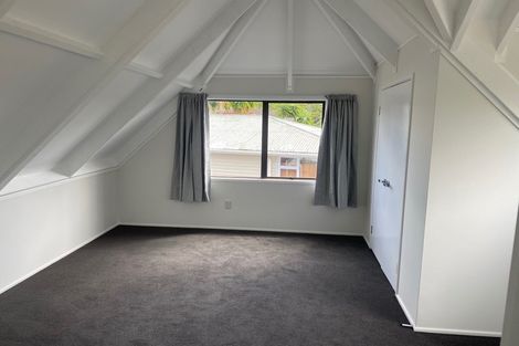 Photo of property in 115 Botany Road, Botany Downs, Auckland, 2010