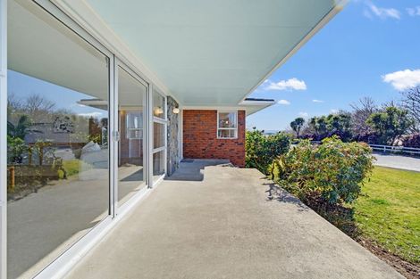 Photo of property in 8 Manahi Avenue, Kawaha Point, Rotorua, 3010