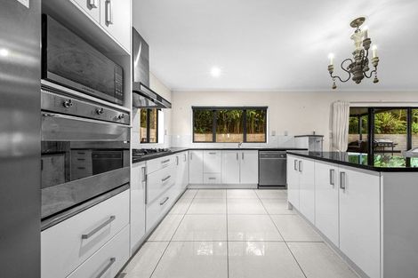 Photo of property in 1 Waldorf Crescent, Orewa, 0931