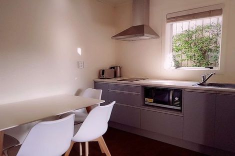 Photo of property in 2/58 Cliff Road, Torbay, Auckland, 0630