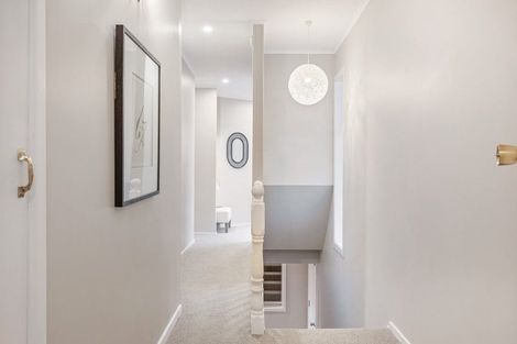 Photo of property in 107 Onewa Road, Northcote, Auckland, 0627