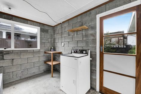 Photo of property in 17a Hamlet Street, Stratford, 4332