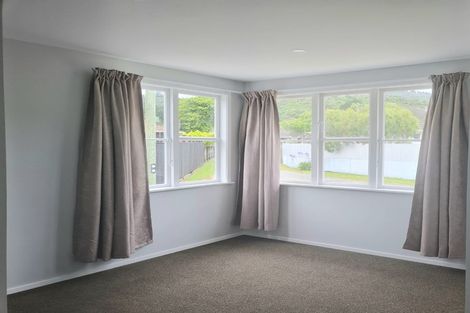 Photo of property in 11 Richard Grove, Stokes Valley, Lower Hutt, 5019