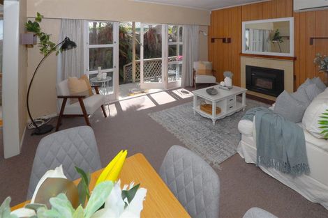 Photo of property in 14 Charles Road, Hannahs Bay, Rotorua, 3010