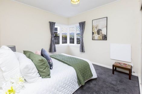 Photo of property in 2a Bentinck Street, Wallaceville, Upper Hutt, 5018