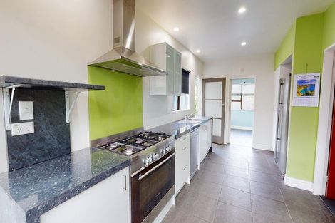 Photo of property in 3a Queen Street, Aramoho, Whanganui, 4500