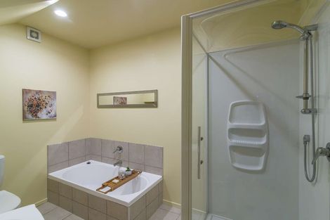 Photo of property in 3/19 Onslow Road, Khandallah, Wellington, 6035