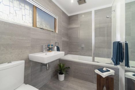 Photo of property in 1/16 Noall Street, Te Atatu Peninsula, Auckland, 0610