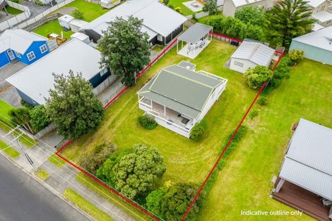 Photo of property in 312 Ocean Road, Whangamata, 3620