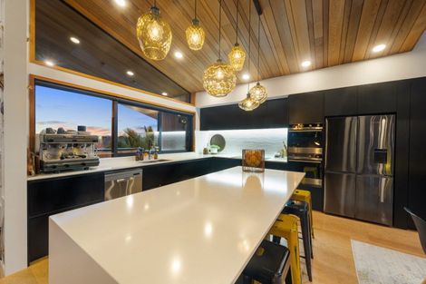 Photo of property in 60 Parkhill Road, Mellons Bay, Auckland, 2014