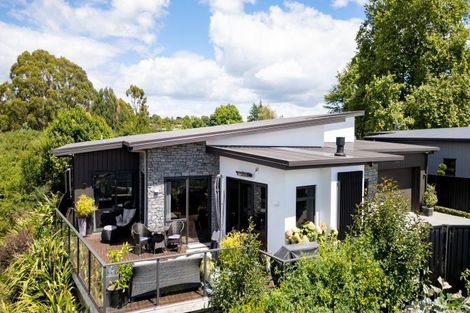 Photo of property in 21 Ada Close, Cambridge, 3434