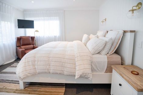 Photo of property in 4 Brandon Road, Manly, Whangaparaoa, 0930