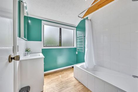 Photo of property in 38 Eugenia Rise, Totara Heights, Auckland, 2105