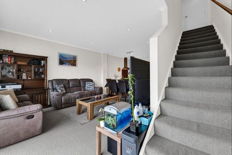 Photo of property in The Strand, 7/16 Ronald Street, Strandon, New Plymouth, 4312