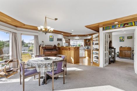 Photo of property in 6 Lillian Place, Orewa, 0931