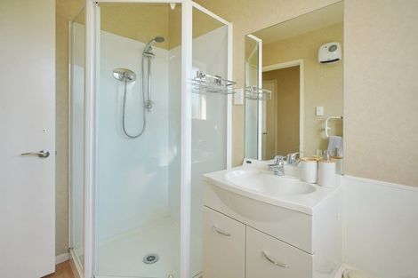 Photo of property in 2/5 Rutherford Street, Woolston, Christchurch, 8023