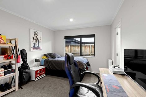 Photo of property in 45 Corriedale Road, Jacks Point, 9371