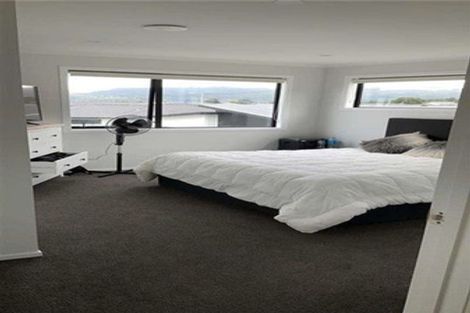 Photo of property in 7 Desert Gold Lane, Wallaceville, Upper Hutt, 5018