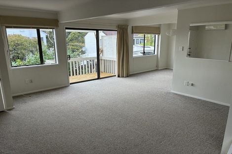 Photo of property in 11/15 Roseberry Avenue, Birkenhead, Auckland, 0626