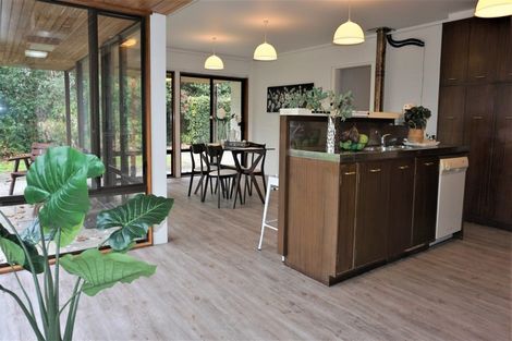 Photo of property in 25 Heatherlea Road East, Levin, 5571