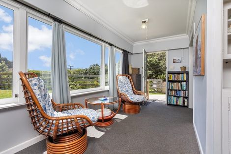 Photo of property in 60 Beach Valley Road, Piha, New Lynn, 0772