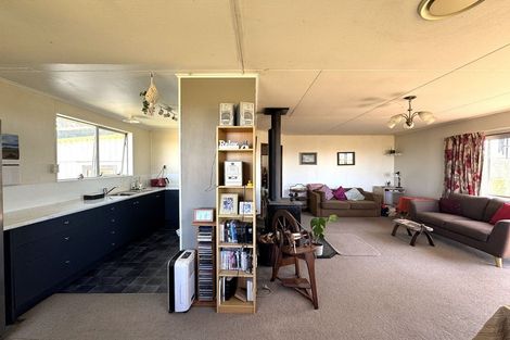 Photo of property in 86 Totara Island Road, Clifton, Balclutha, 9273