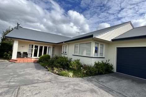 Photo of property in 44 Braid Road, St Andrews, Hamilton, 3200