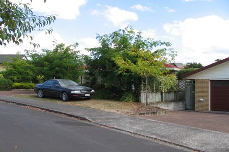 Photo of property in 7 Cesari Place, West Harbour, Auckland, 0618