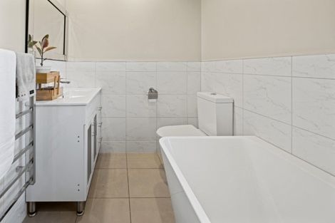 Photo of property in 325 River Road, Claudelands, Hamilton, 3214