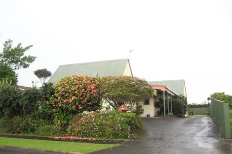 Photo of property in 9 Park Lane, Waitara, 4320