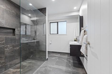 Photo of property in 160 Lakes Boulevard, Pyes Pa, Tauranga, 3112