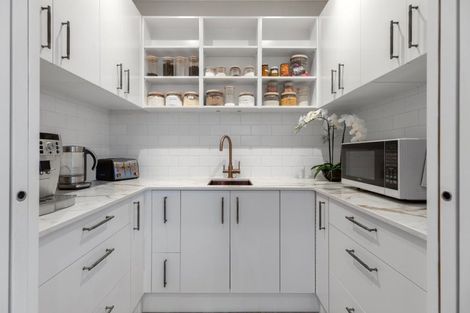 Photo of property in 166 Oriental Parade, Papamoa Beach, Papamoa, 3118