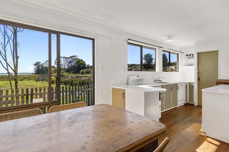 Photo of property in 30 Ngapeke Road, Welcome Bay, Tauranga, 3175