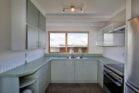 Photo of property in 1/27 Rangitoto Terrace, Milford, Auckland, 0620